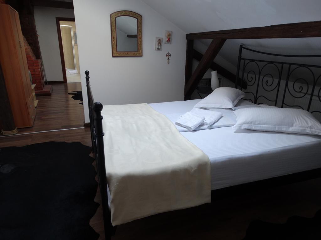 Vicenza Square Otel Sibiu Dış mekan fotoğraf